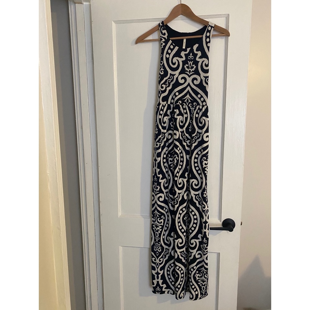 Sleeveless printed Maxi dress
